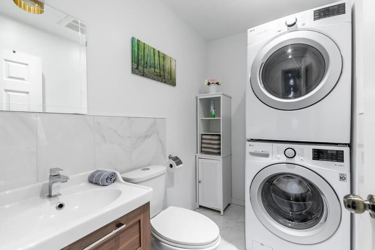 Bright And Modern - 3Br Triplex Apt - Near Trinity Bellwoods