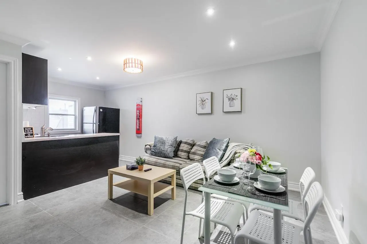 Bright And Modern - 3Br Triplex Apt - Near Trinity Bellwoods Apartment Toronto