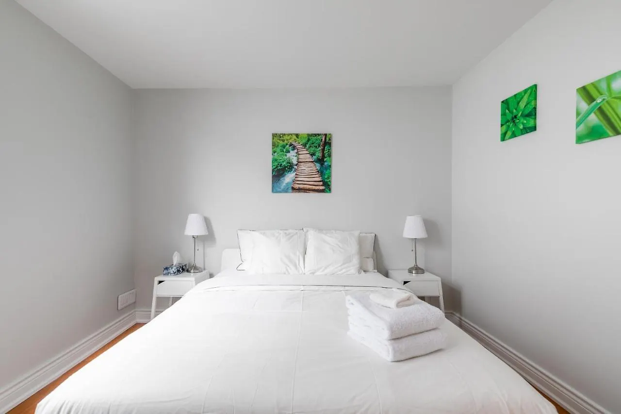 Bright And Modern - 3Br Triplex Apt - Near Trinity Bellwoods Canadá