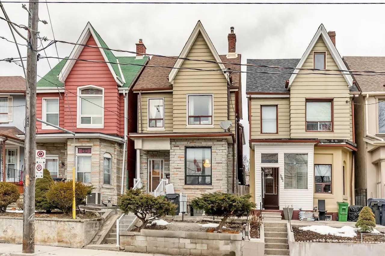 Bright And Modern - 3Br Triplex Apt - Near Trinity Bellwoods 0*, Toronto Canadá
