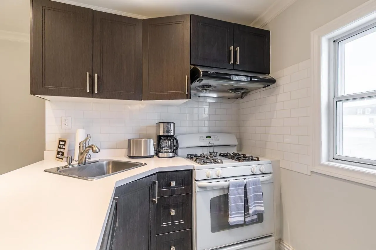 Apartamento Bright And Modern - 3Br Triplex Apt - Near Trinity Bellwoods Canadá